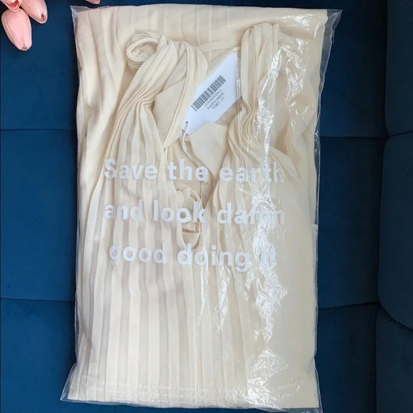 Reformation Rafina dress - Picture 3 of 16